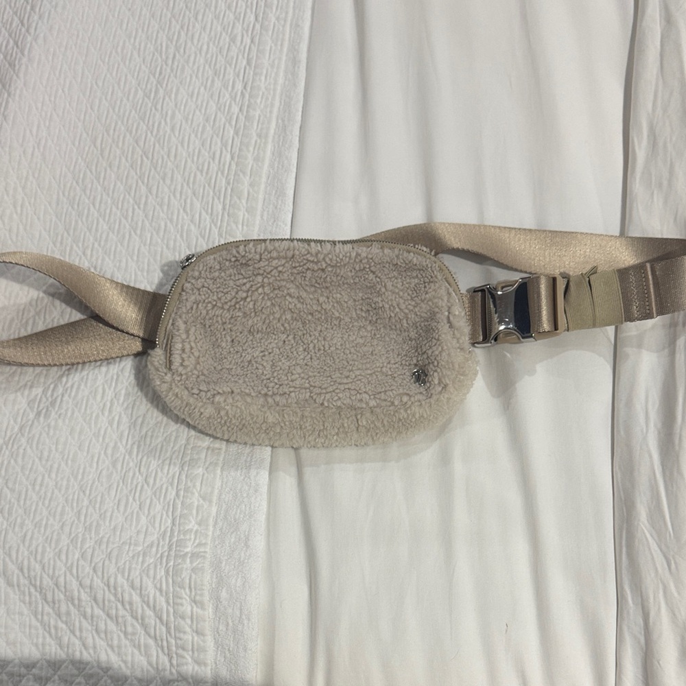 Lululemon Athletica Cream Fleece Belt Bag